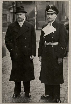 Erik Scavenius og Werner Best fotograferet sammen ca. 1942