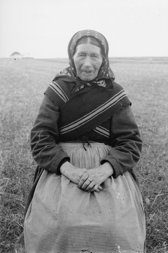 Ane Dorotea Jensdatter (født 1821) fotograferet i 1895