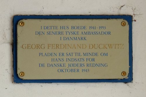 Mindeplade for G.F. Duckwitz på landstedet Frieboeshvile i Kongens Lyngby