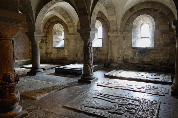 Den store krypt, som blev indviet i 1131, under domkirken i Lund.