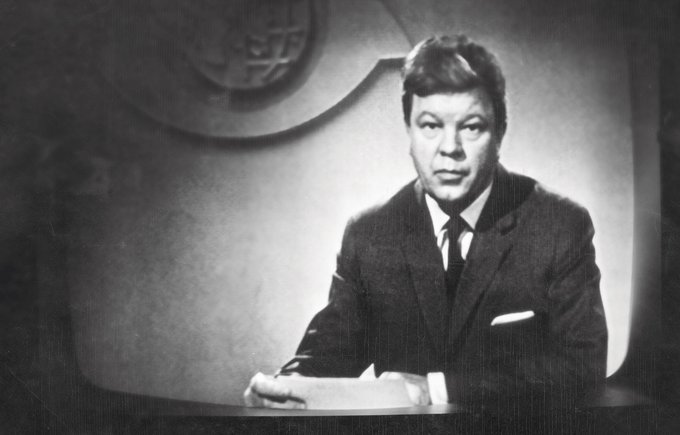 Eric Danielsen hosted the first TV-Avisen (TV News) on 15 October 1965