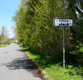 I 1944 beslaglagde tyskerne hele Allesø by, og beboerne fik besked om at flytte fra hus og hjem