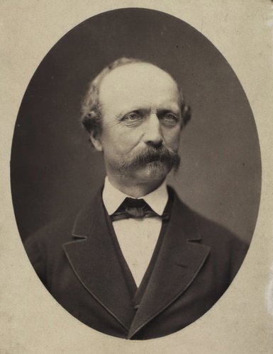 Portrætfoto af J. B. S. Estrup