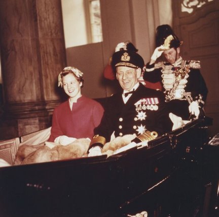 Prinsesse Margrethe på vej til det første statsråd på hendes 18-års fødselsdag