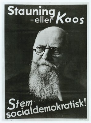 Den ikoniske Stauning-valgplakat fra folketingsvalget i 1935 med det kendte slogan "Stauning - eller Kaos"