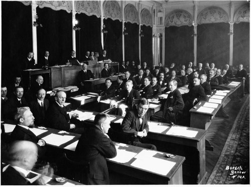 Folkeforbundets internationale opiumkonference, 1924-1925