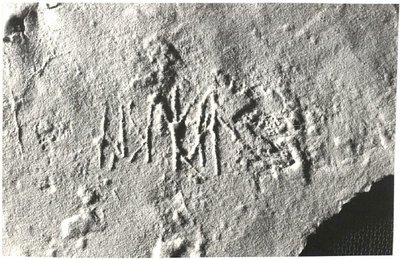 Runeindskrift i koret i Aggersborg kirke ved Limfjorden
