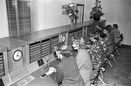 Kvinder på arbejde i Telefonhuset, Odense i 1950erne