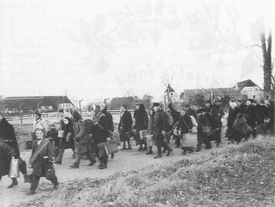 De tyske flygtninge på vej fra Allesø til Beldringe den 5. februar 1947